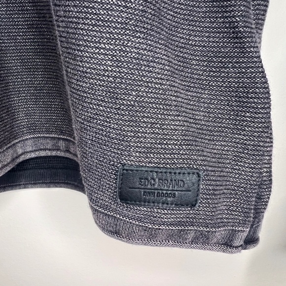 NWT EDC By Esprit Black Fashion Wash Longsleeve Henley XS RRP $89.95 - Picture 4 of 7